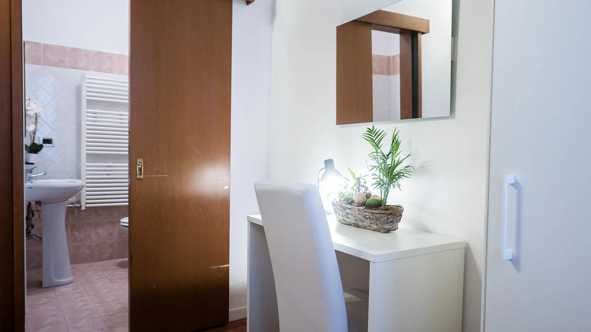 Konukevi Backpackers House Venedik
