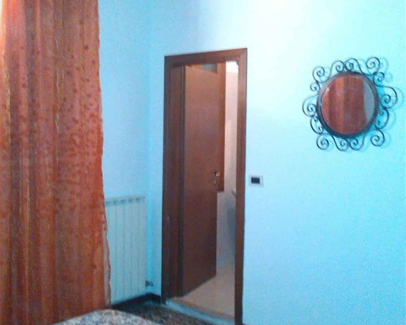 Backpackers House Venedik 2*,